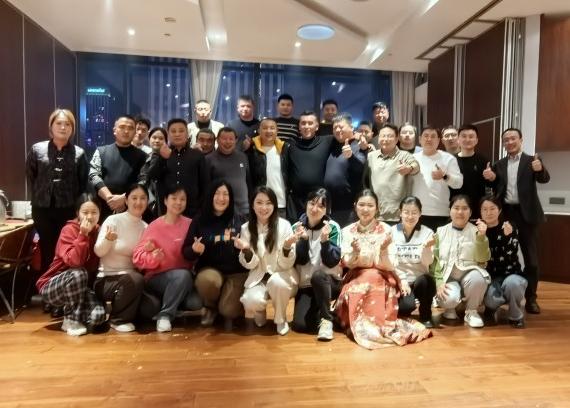 為夢想-不止步，山東擇立集團2025年會盛典圓滿落幕
